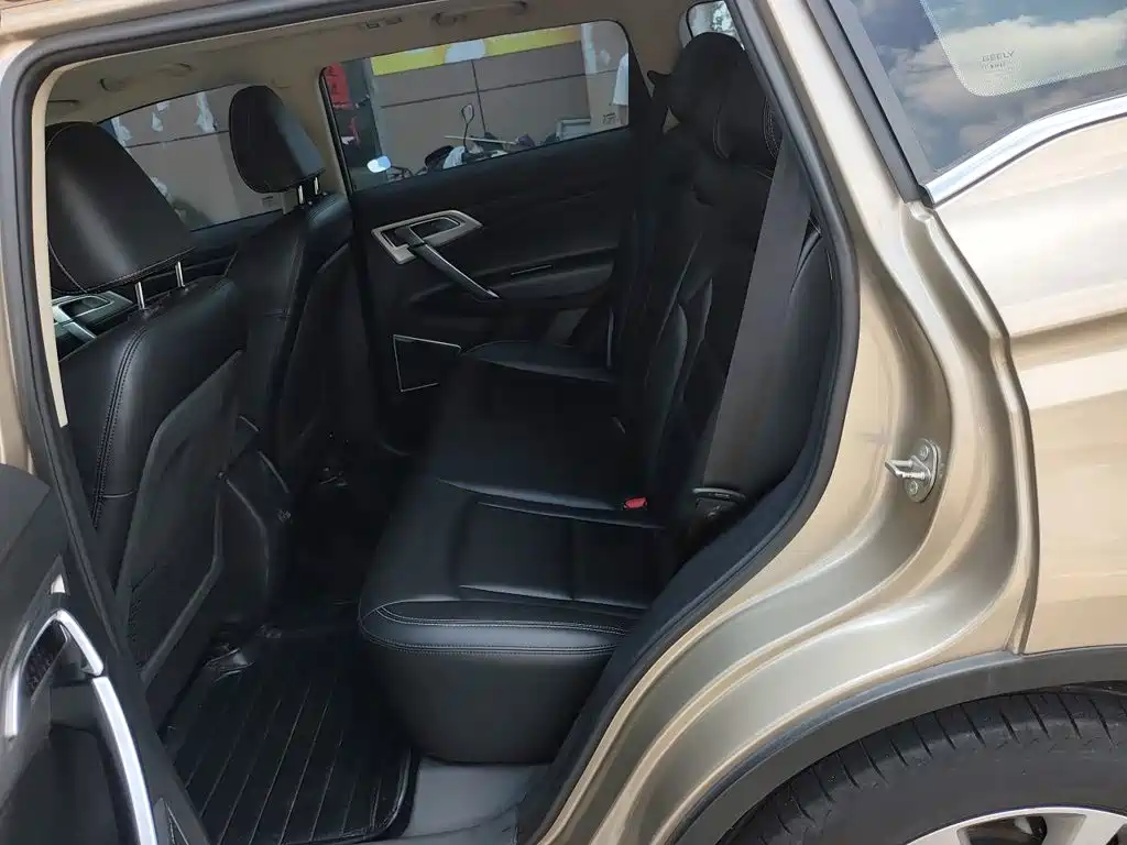 Geely Boyue 2016 2016 2.0L Manual Smart Connectivity