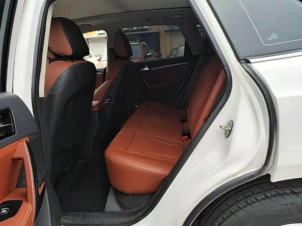 Фото 17 - Zotye T600