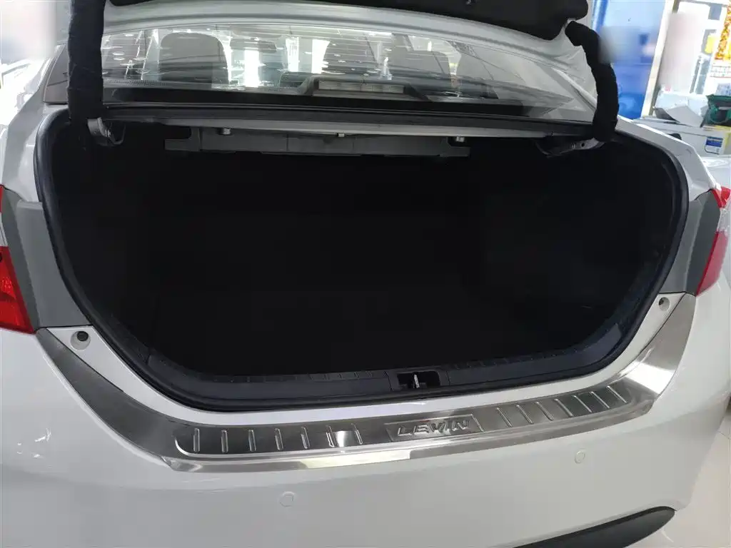 Toyota Levin 2016 1.6G CVT Elite Edition фото 19