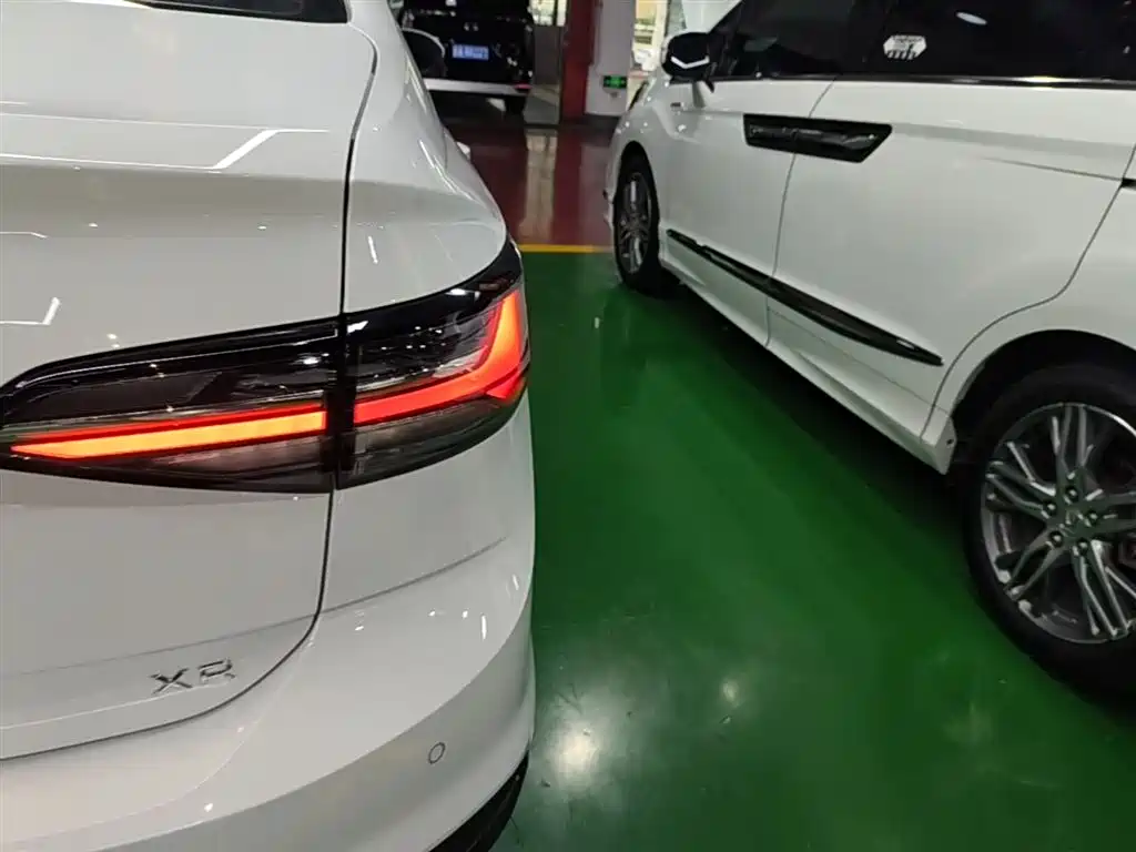 Volkswagen Lavida 2025 New Edge 1.5L Outstanding New Ease фото 8