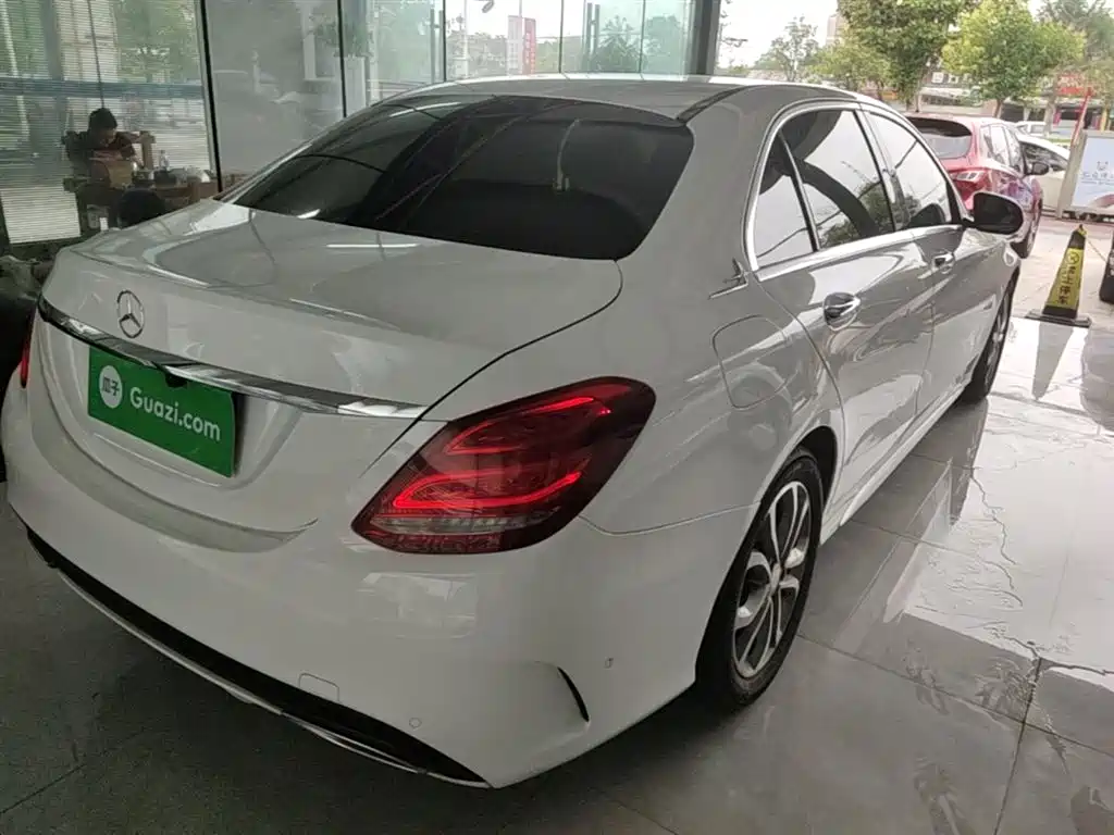 Mercedes-Benz C-Class 2016 C 180 L Sport фото 7