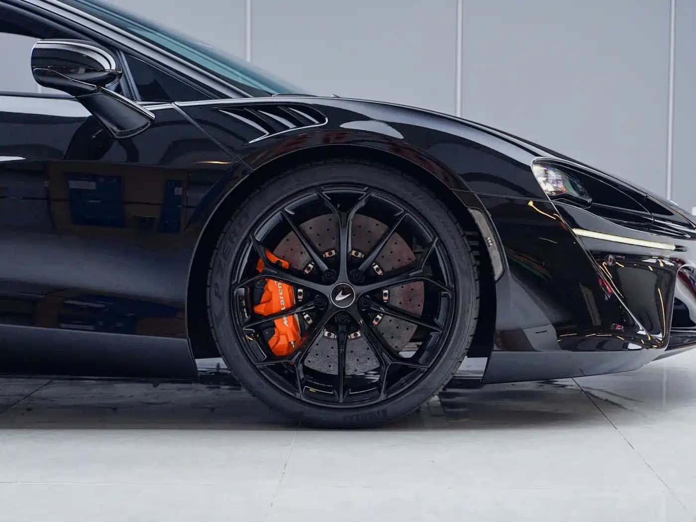 McLaren Artura 2023 3.0T Hybrid Standard фото 6