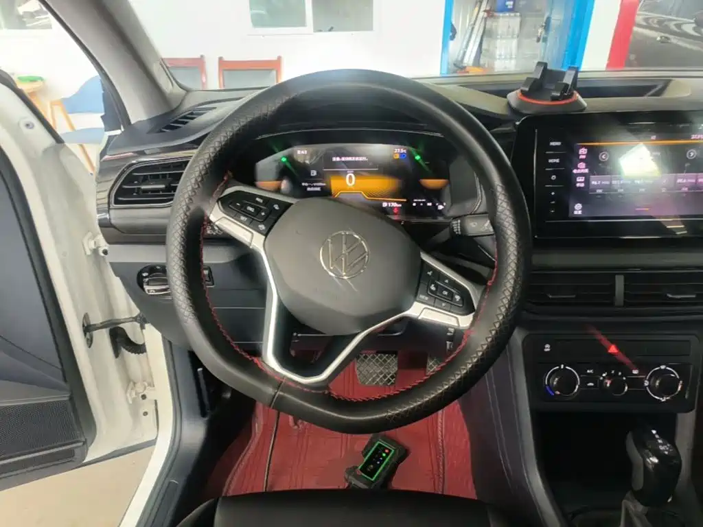 Volkswagen Tharu, миниатюра 11