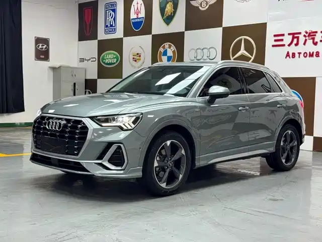 Audi Q3 35 TFSI, Стиль Драйв