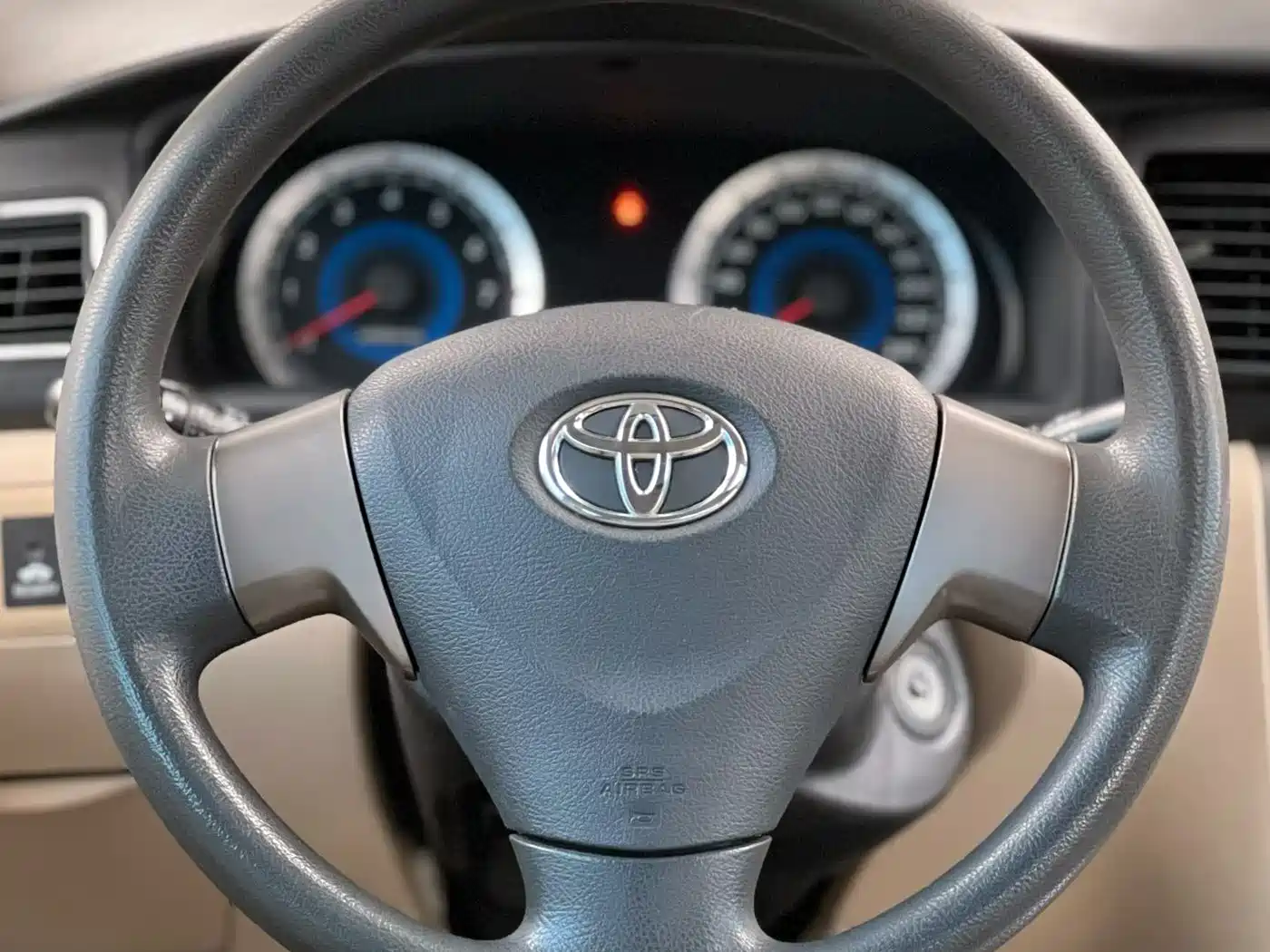 Toyota Corolla 2013 1.6L Automatic Excellence Edition фото 2