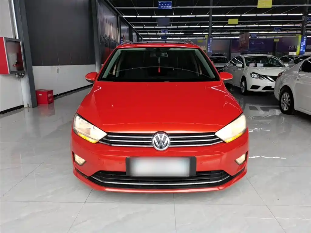 Volkswagen Golf Sportsvan 2016 230TSI Automatic Progressive фото 3
