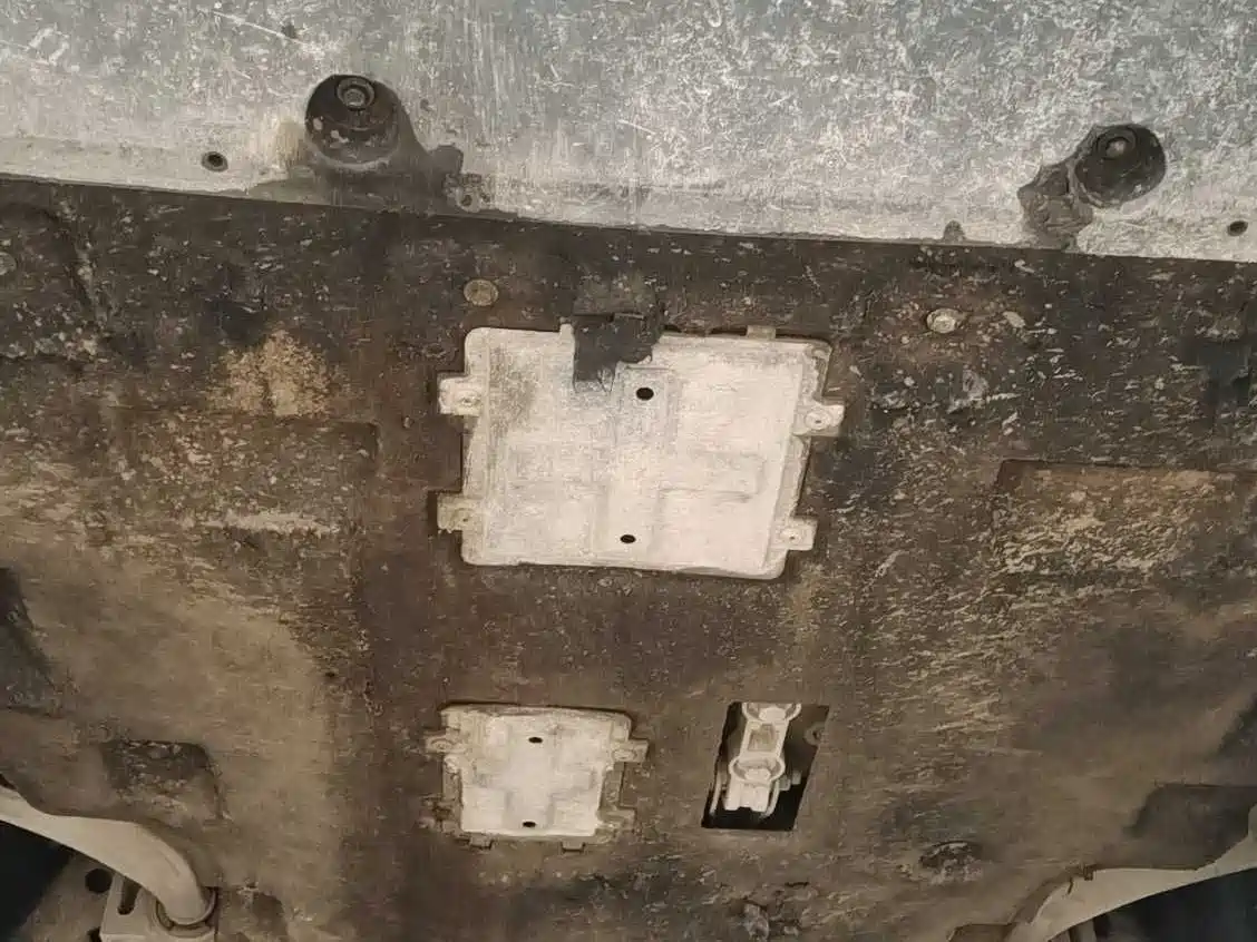 Hongqi H5 2023 2.0T Auto Smart Connect Flag Comfort фото 21