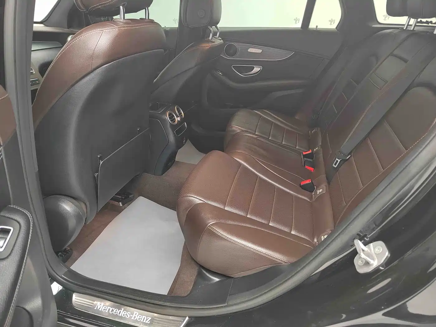 Mercedes-Benz GLC 2020 Facelift GLC 260 L 4MATIC Luxury фото 13
