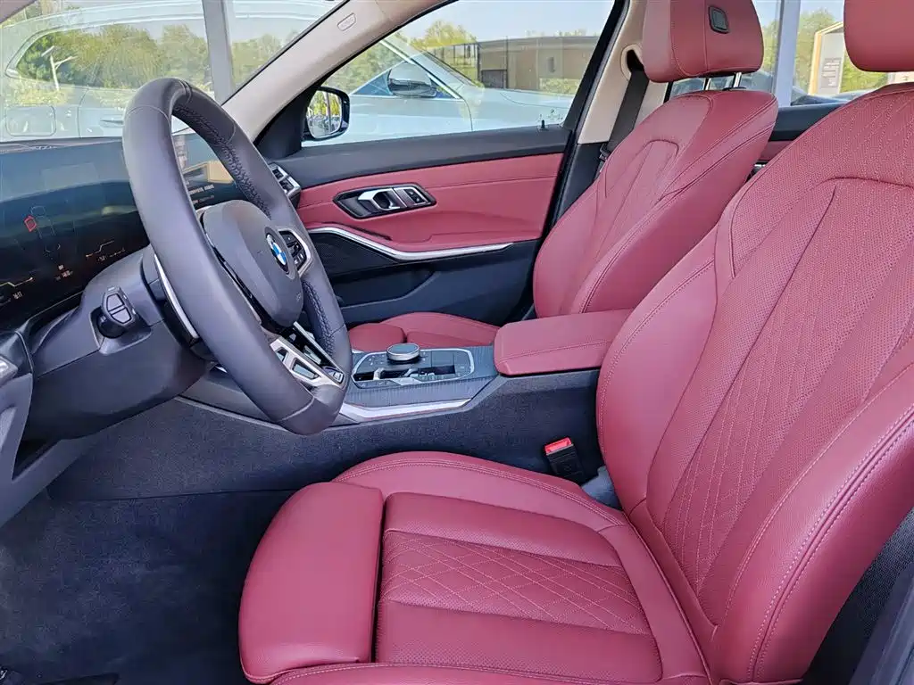 BMW 3 Series 2025 325Li M Sport Package фото 6