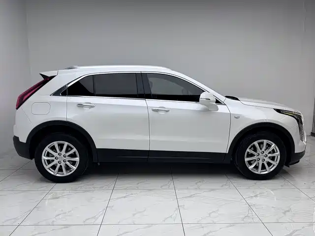 Cadillac XT4 2021 28T FWD Technology Edition фото 9