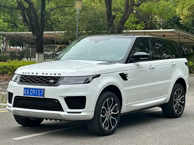 Land Rover Range Rover Sport 2022 3.0 L6 Gloss Black Edition