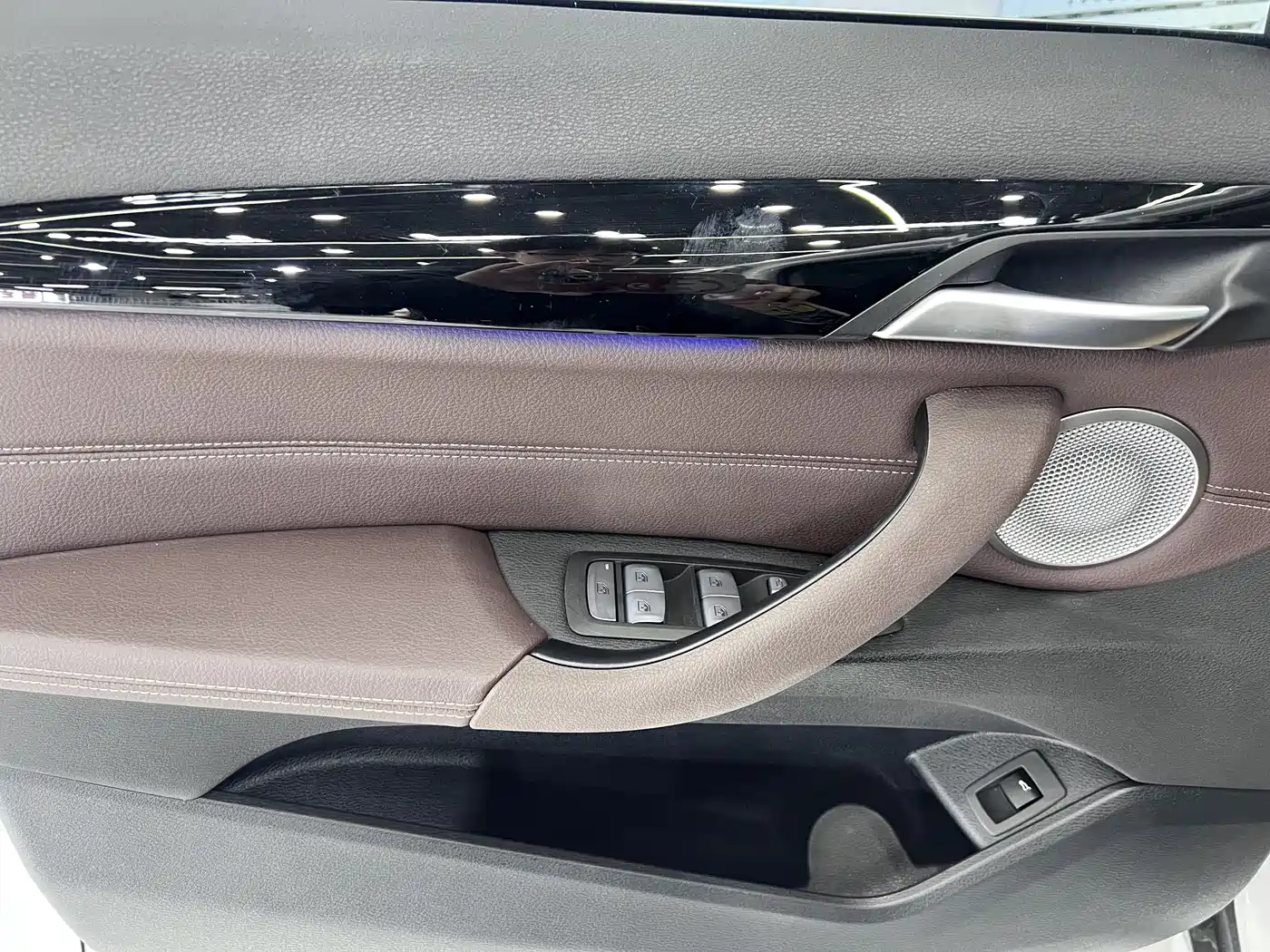 BMW X1 2022 sDrive20Li Fashion фото 8