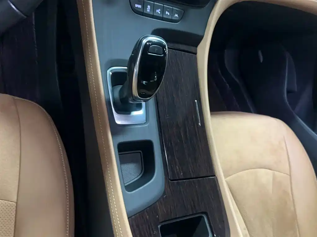 Buick LaCrosse 2018 Model 28T Luxury Edition фото 7