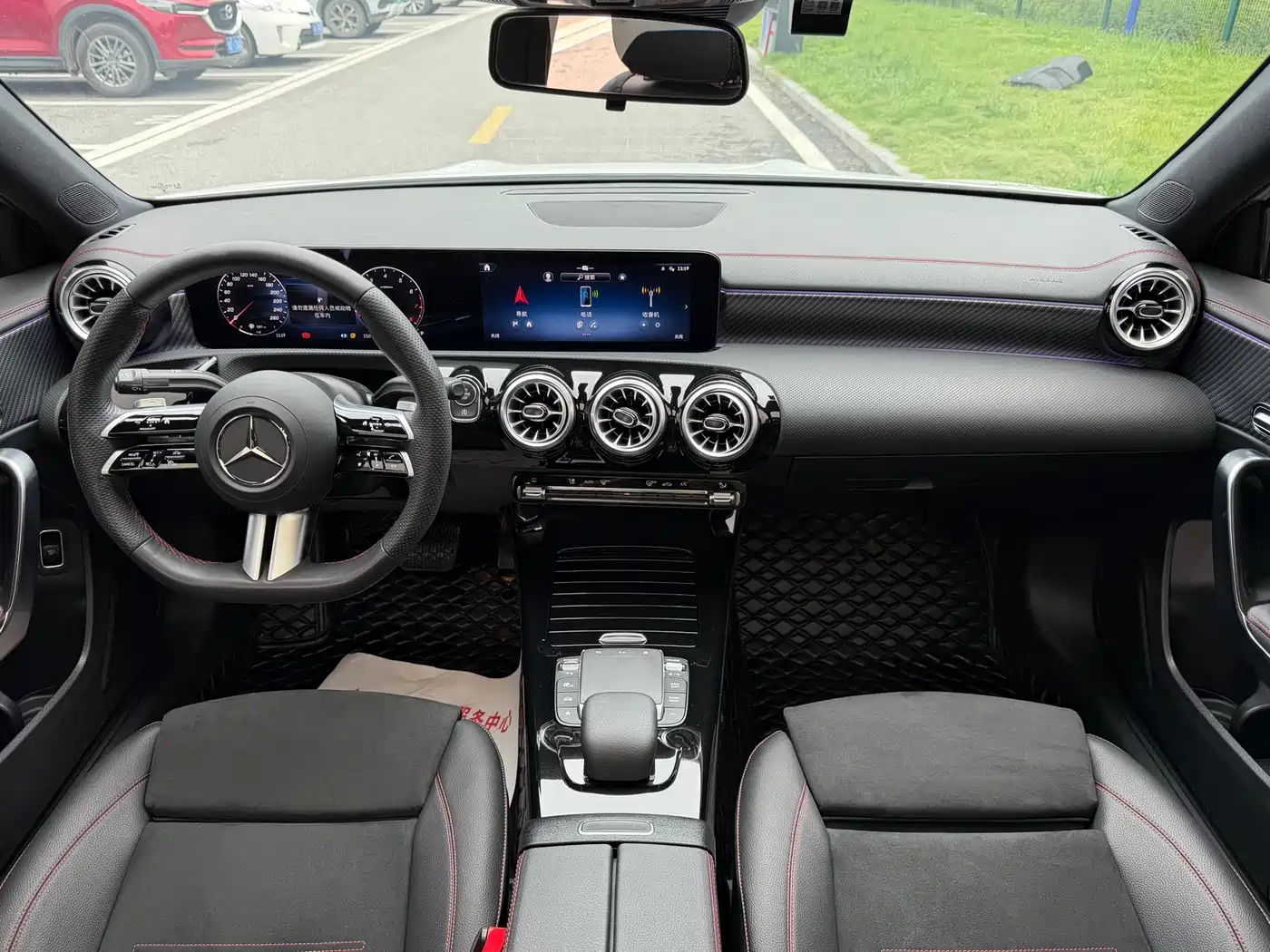 Mercedes-Benz A-Class 2024 A 200 L Fashion Edition фото 13