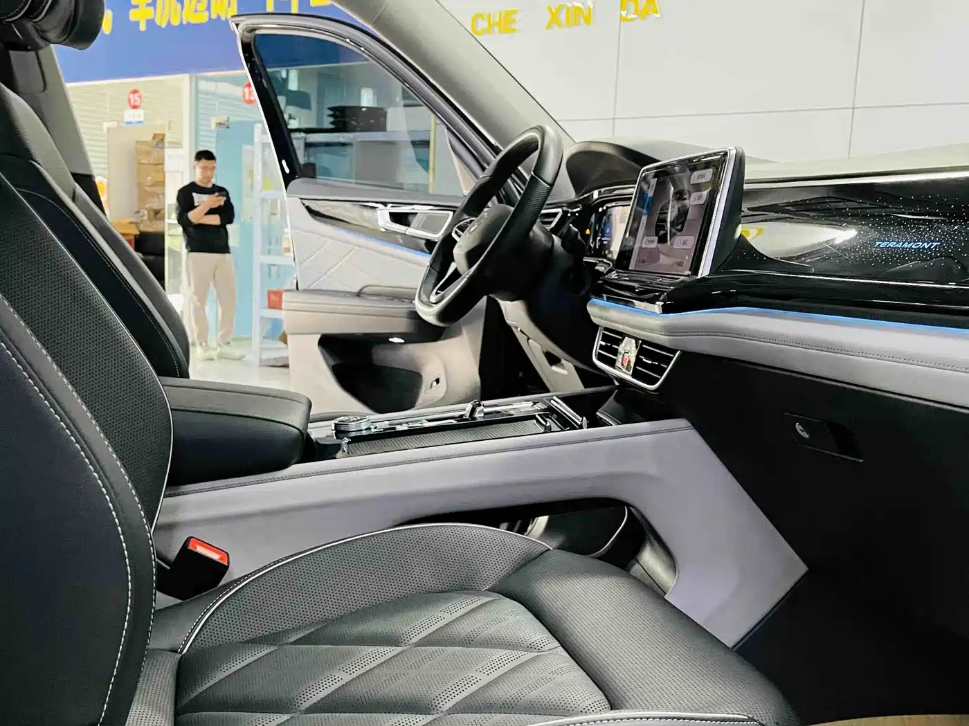 Volkswagen Teramont 2023 Teramont X 380TSI 4WD Premium Flagship фото 6