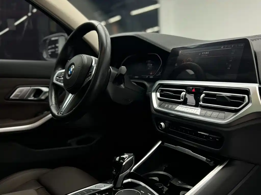 BMW 3 Series 2022 320Li M Sport Package фото 22