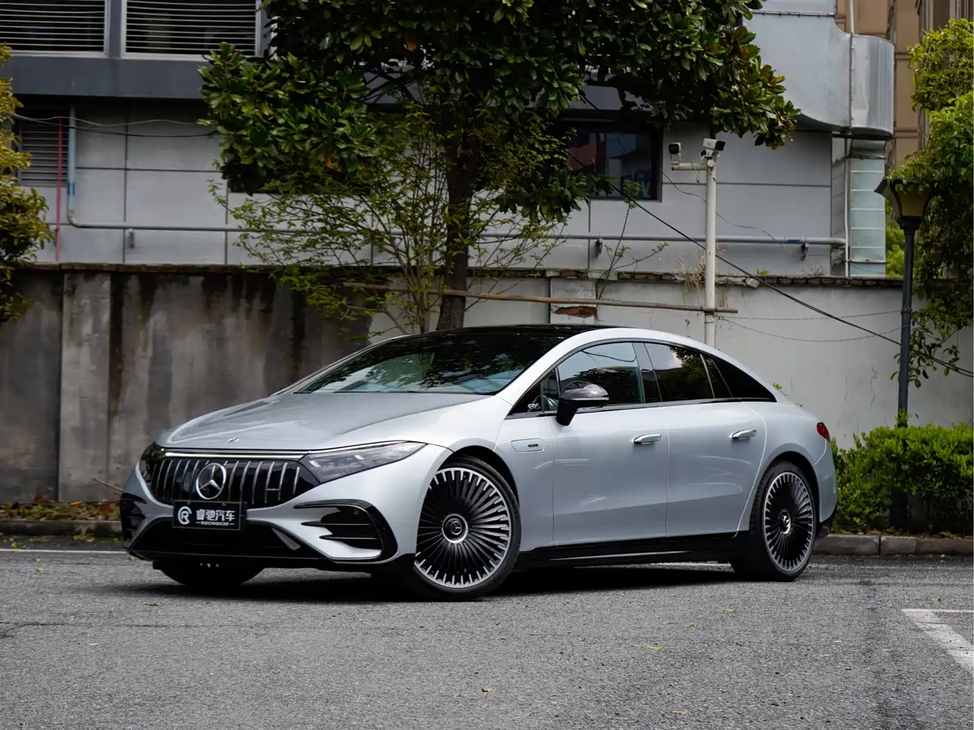 MERCEDES-BENZ EQS AMG