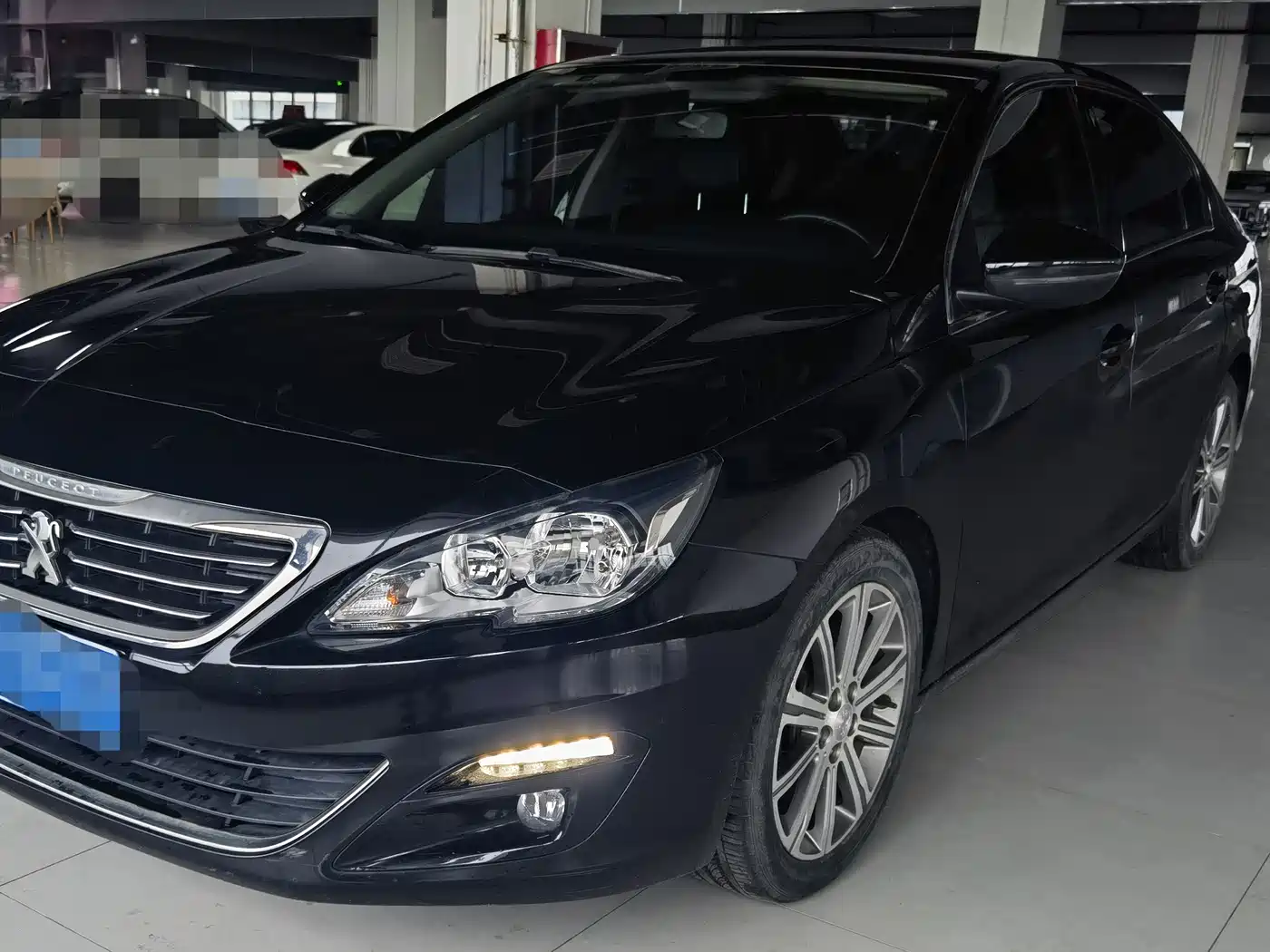 Peugeot 408 2014 1.8L Automatic Luxury Edition