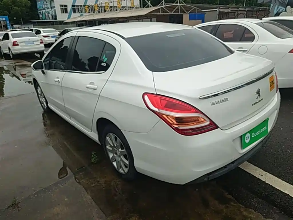 Peugeot 308 2014 Model Joy Edition Classic 1.6L Automatic Trend Style фото 5