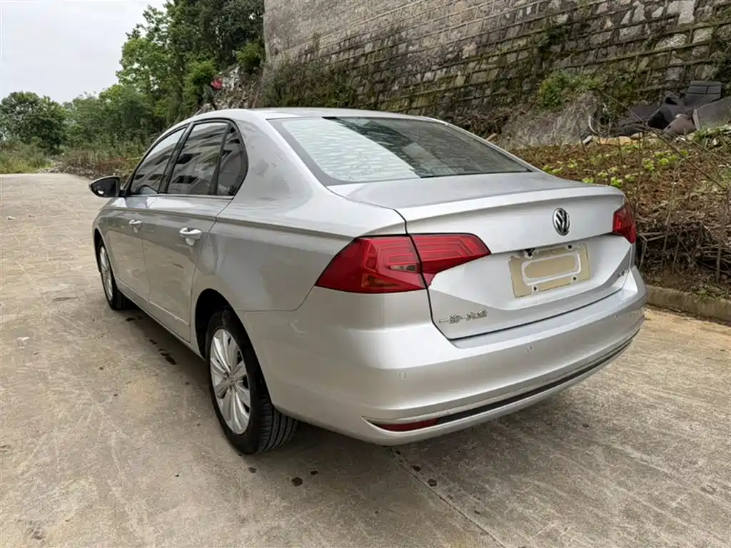 Volkswagen Bora 2016 Model 1.6L Automatic Comfort фото 11