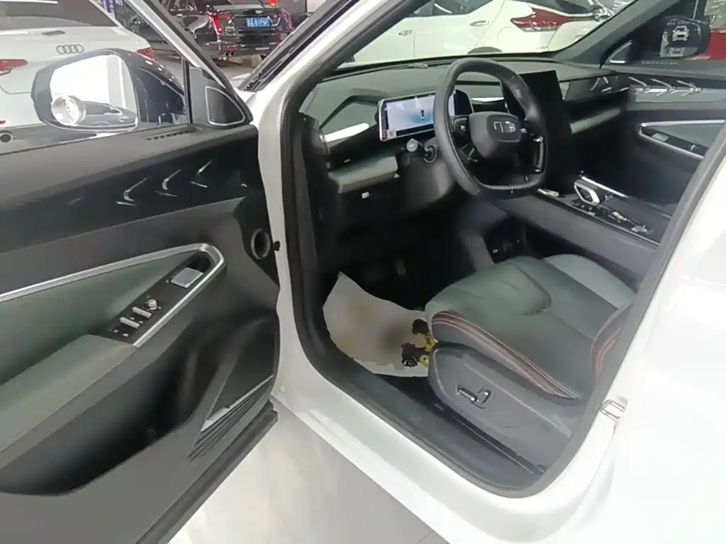 Geely Boyue 2025 2024 1.5TD Smart Connect+