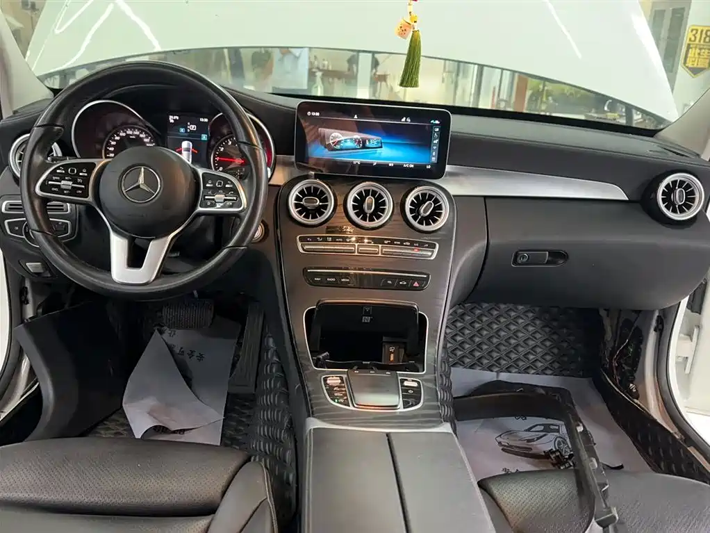 Mercedes-Benz C-Class 2019 C 260 L Sport фото 13