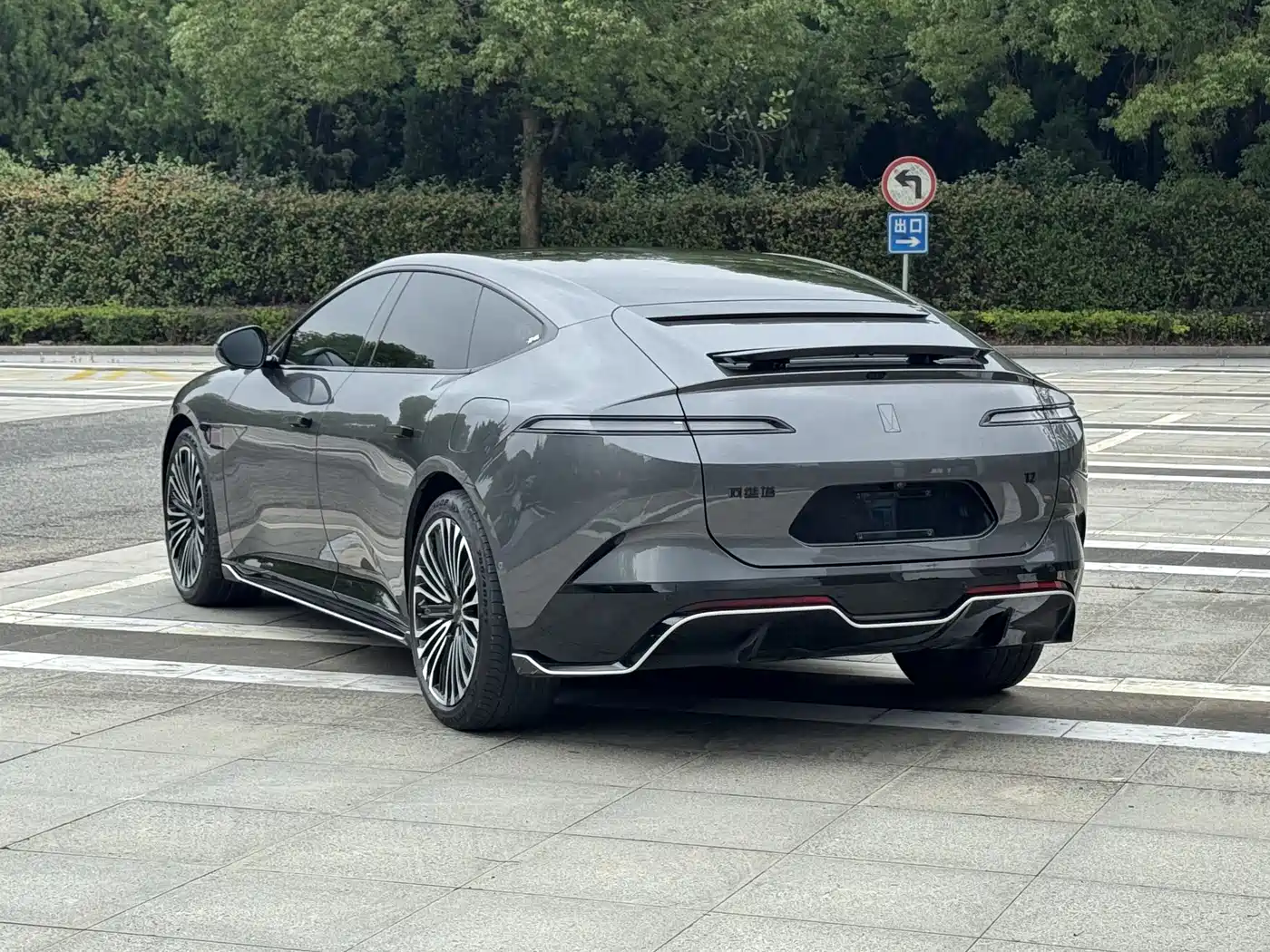 Avatr 12 2023 650 Triple Laser AWD Performance Edition фото 16