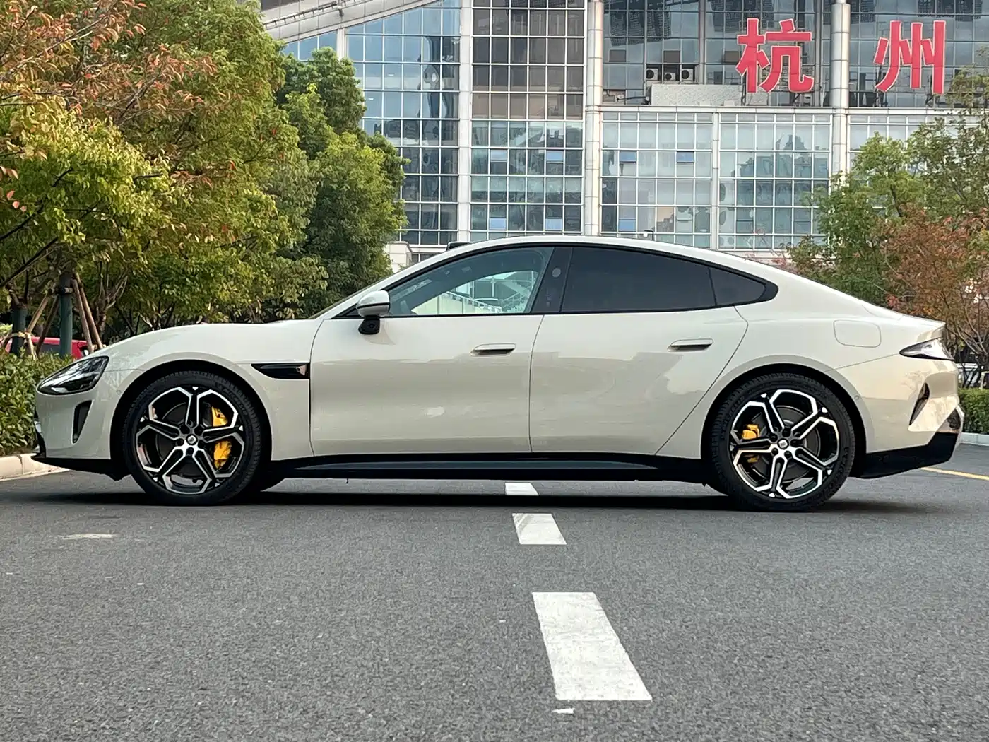 XIAOMI CAR XIAOMI SU7