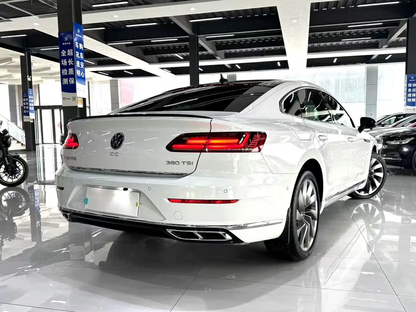 Volkswagen FAW-Volkswagen CC 2024 380TSI Eye-catching Edition фото 9