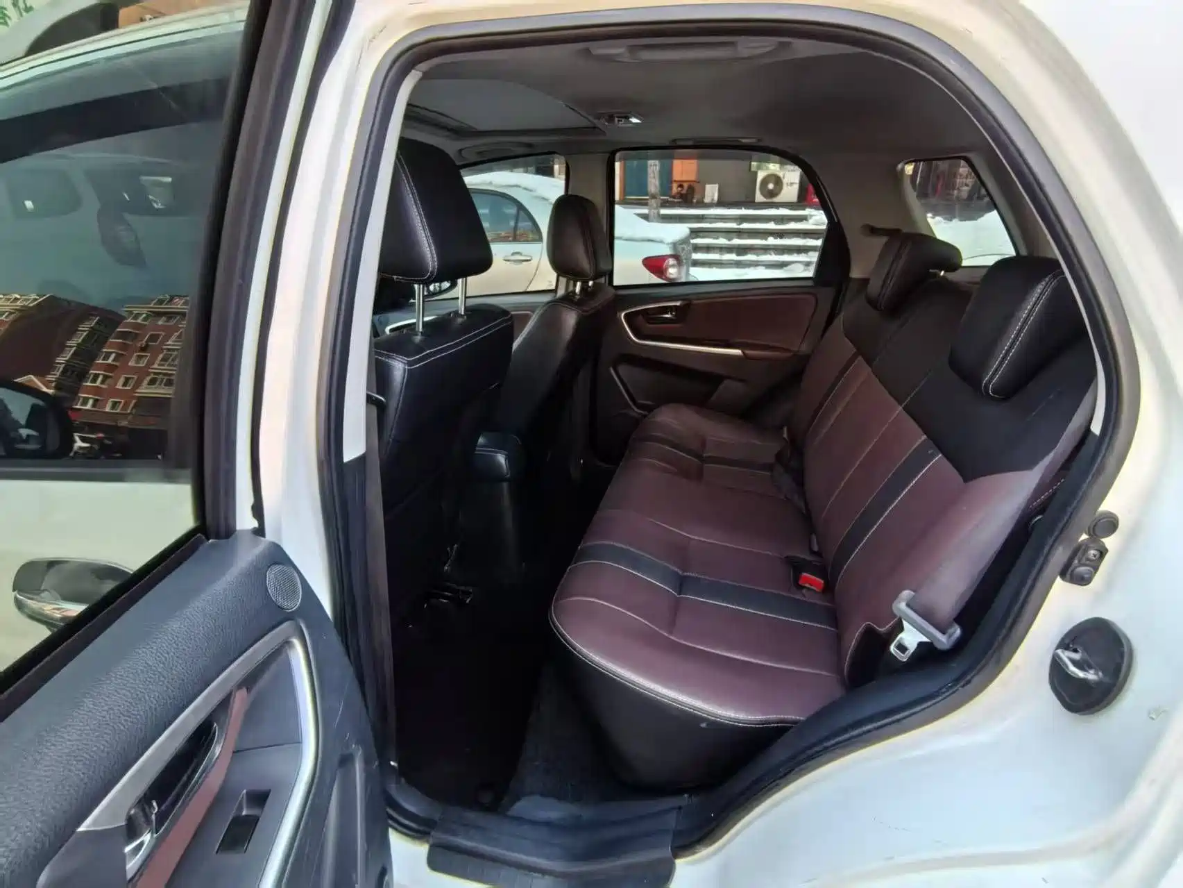 Фото 9 - Suzuki SX4