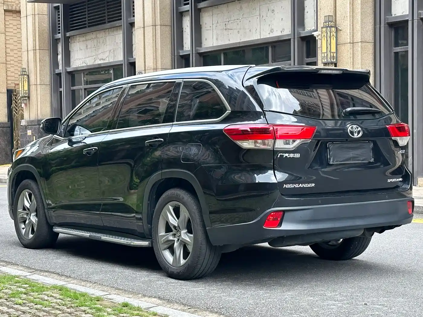 Toyota Highlander 2021 2.0T AWD Luxury 7-Seater фото 6
