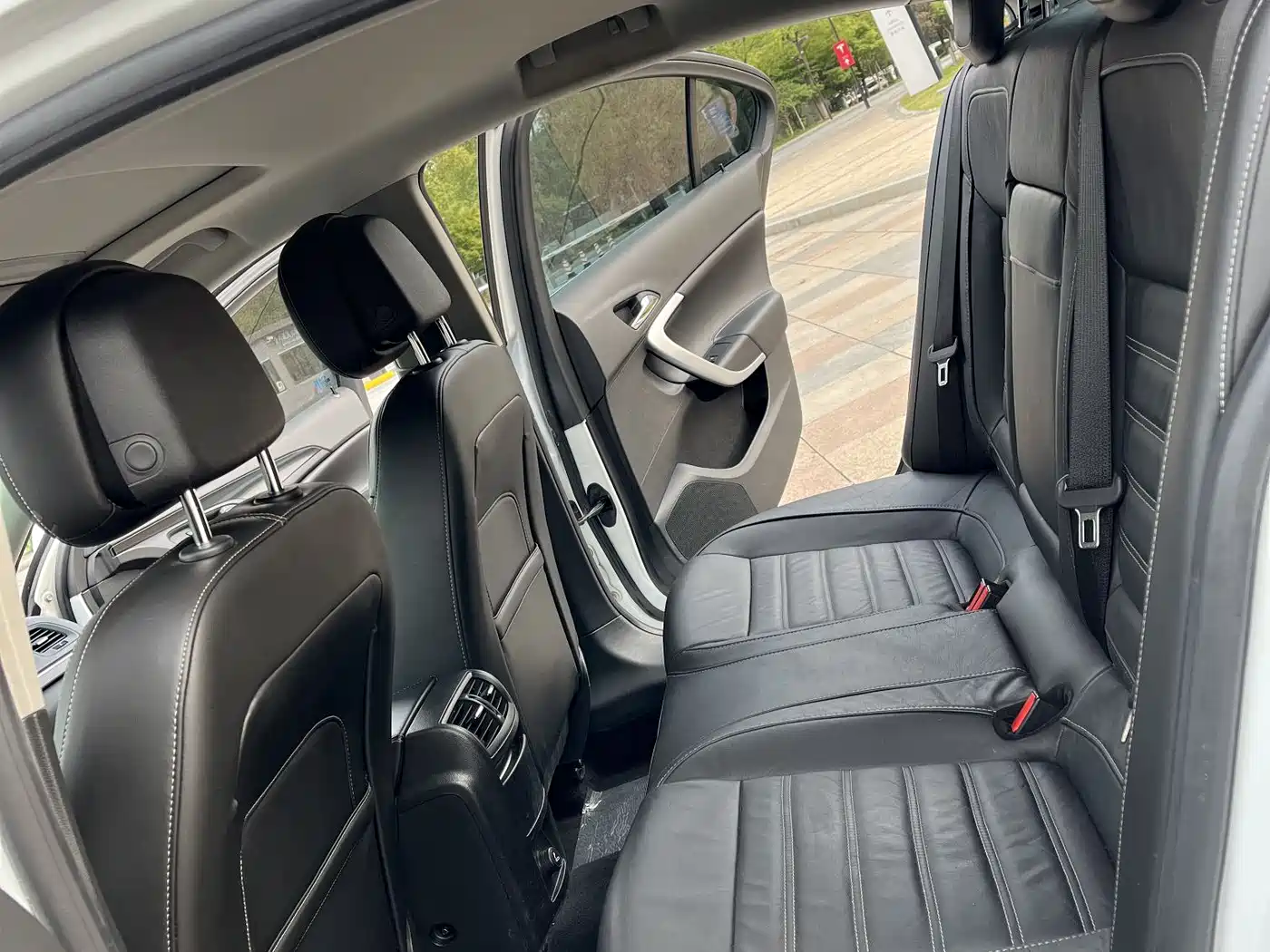 Buick Regal 2013 1.6T Automatic Elite Sport Edition фото 11