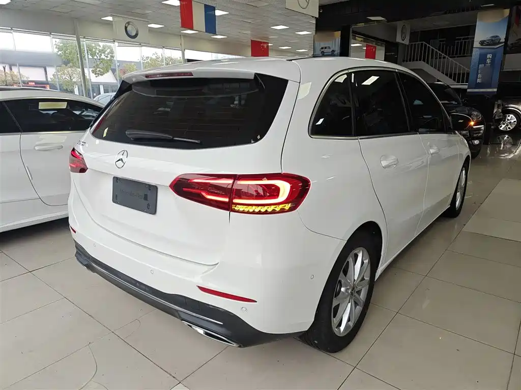 MERCEDES-BENZ CLASS B