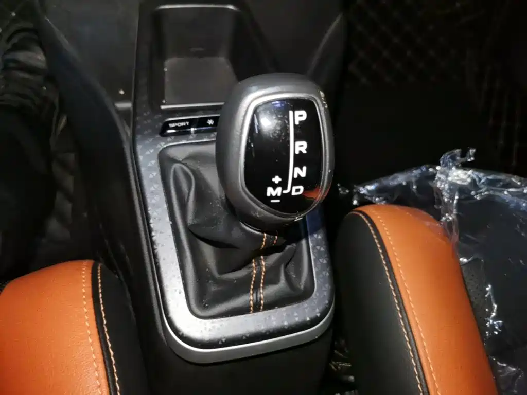 Geely Yuanjing X1 2019 2017 1.3L Auto Player Edition