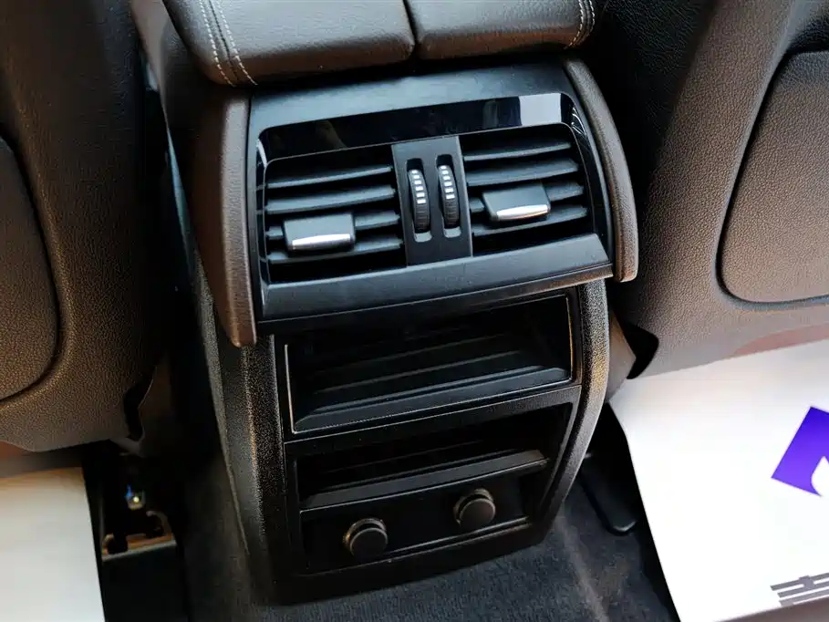 BMW X5 (Import) 2018 xDrive35i M Sport Model фото 31