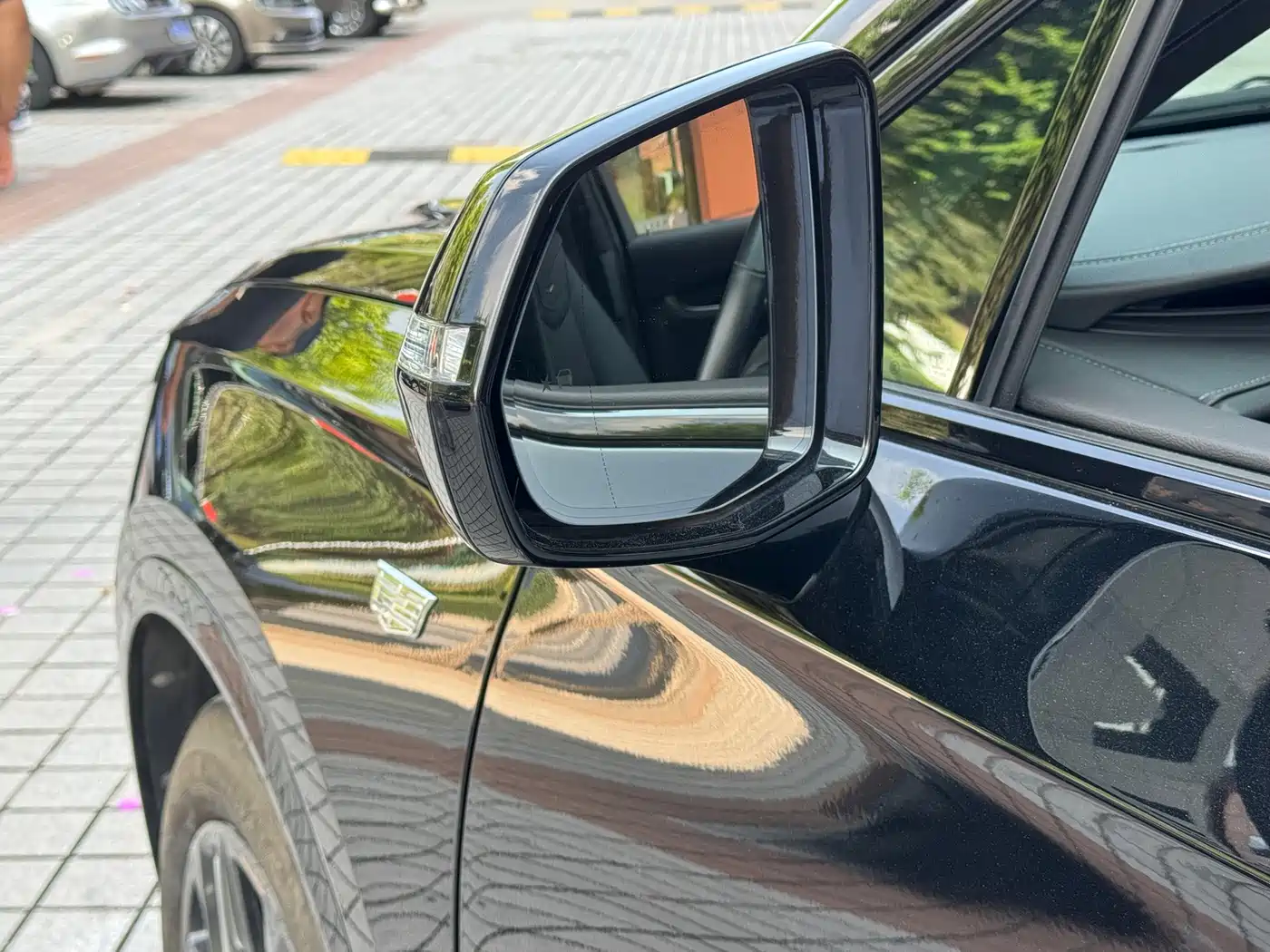 2025 Cadillac XT6