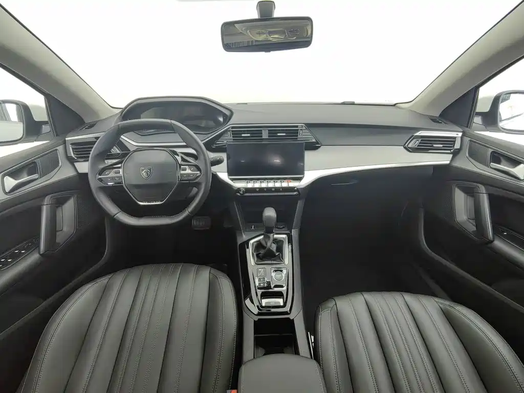 Peugeot 408 2024 2022 1.6T Light Chaser Edition