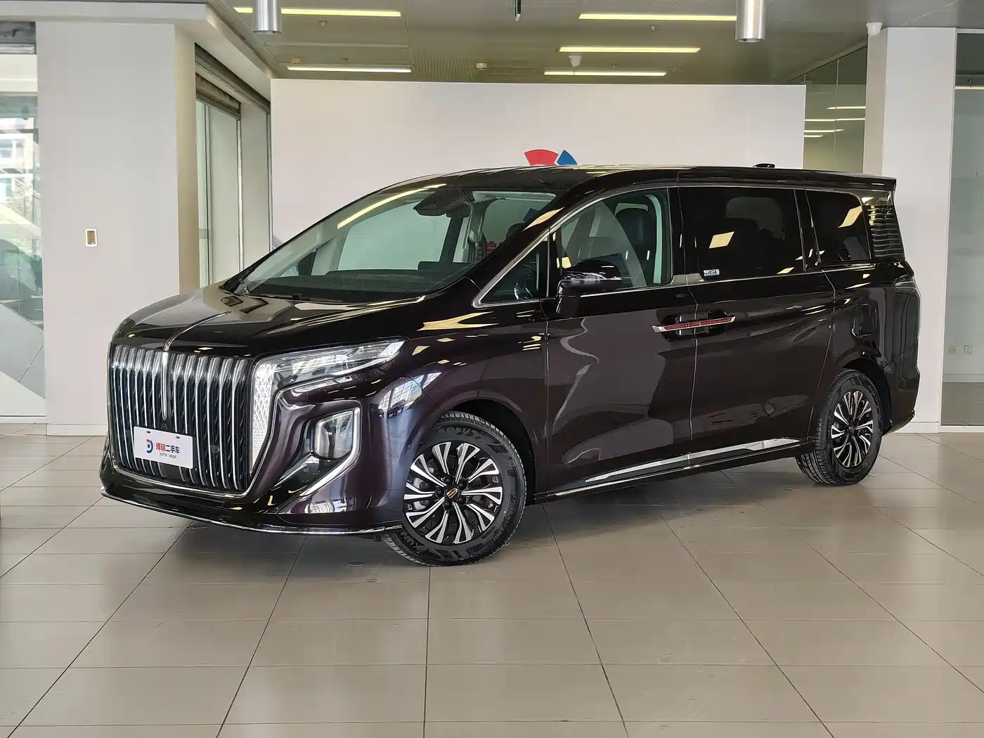 Hongqi HQ9 PHEV 2024 Model 2.0T AWD Luxury Edition