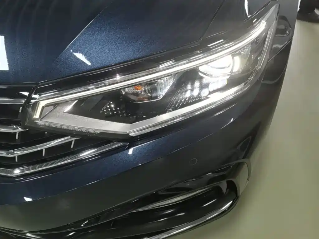 Volkswagen Magotan 2023 Model 2 Million Commemorative Edition 330TSI DSG Luxury фото 24