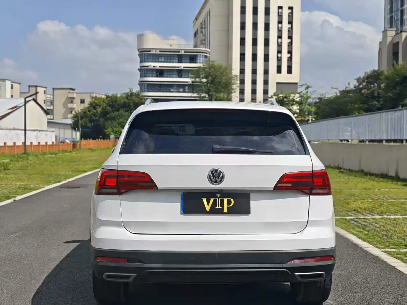 Volkswagen Tharu 2019 2019 330TSI AWD Luxury Edition China VI