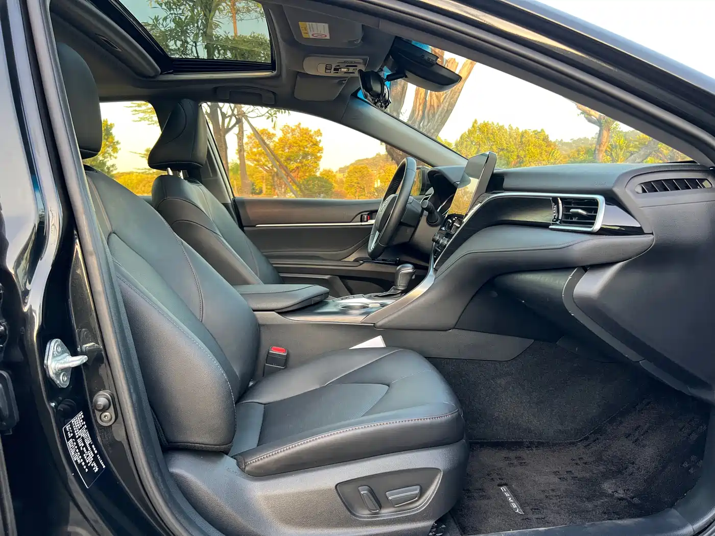 Toyota Camry 2021 2.0G Luxury Edition фото 17