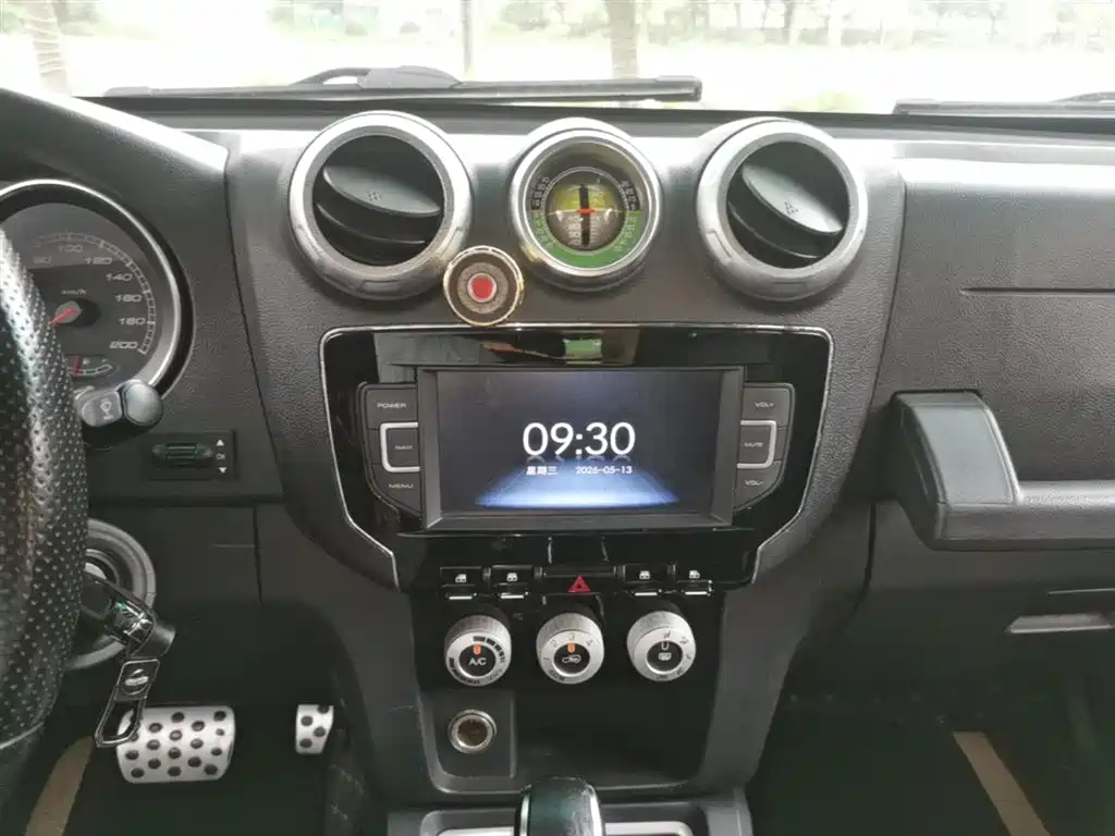 BAIC ORV Beijing Offroad BJ40 2016 Model 40L 2.3T Automatic 2WD Premium фото 13