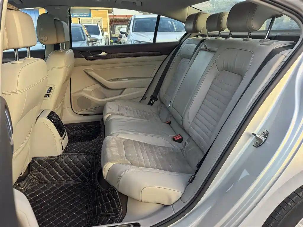 Volkswagen Magotan 2017 330TSI DSG Luxury фото 21