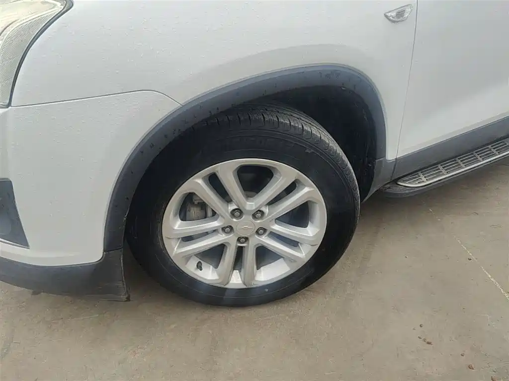 Chevrolet Trax 2016 1.4T Automatic 2WD Comfort Sunroof Edition фото 23