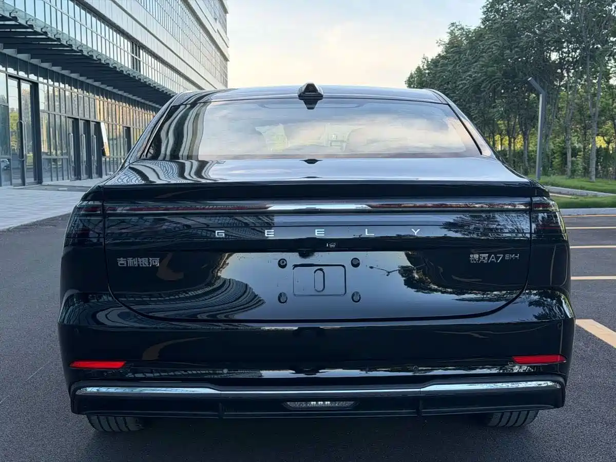 Geely Galaxy Galaxy A7 2026 2025 EM-i