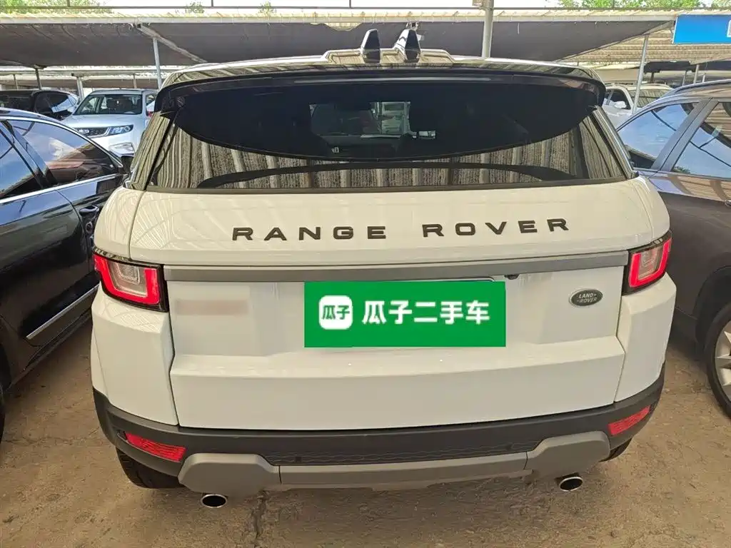 Land Rover Range Rover Evoque 2017 2.0T British Style Edition фото 6