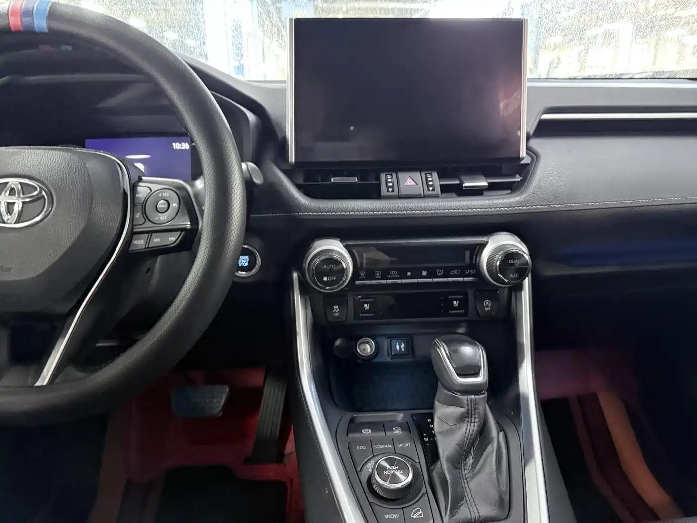 Toyota Wildlander 2020 2.0L CVT AWD Premium Edition фото 14