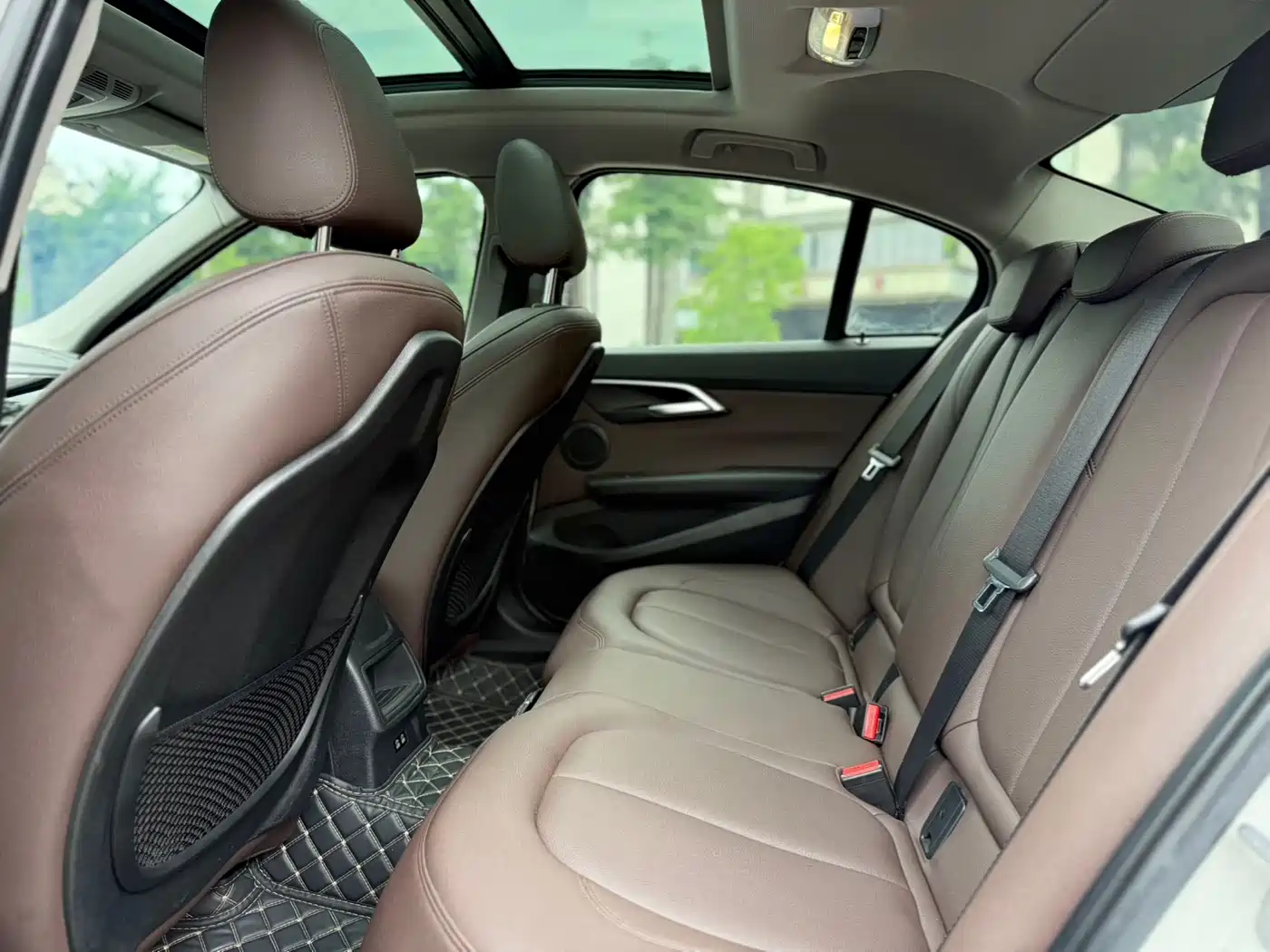 BMW 1 Series 2019 120i Leading M Sport Package фото 8