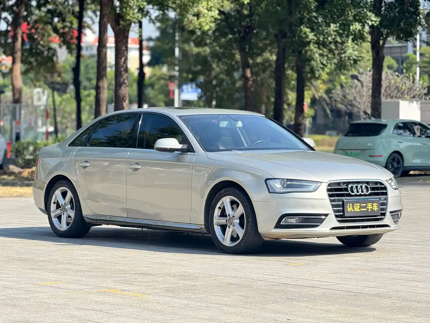 Audi A4L 2015 35 TFSI Auto Standard фото 3