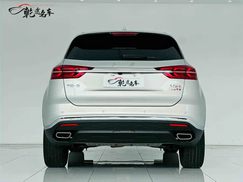Hongqi HS5 2022 Facelift 2.0T Smart Flag Enjoyment Edition фото 6